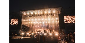 Power Open Air 2025, Wincent Weiss, Power Open Air Bühne erstrahlt im Lichterglanz Power Open Air 2025, Wincent Weiss, Power Open Air Bühne erstrahlt im Lichterglanz