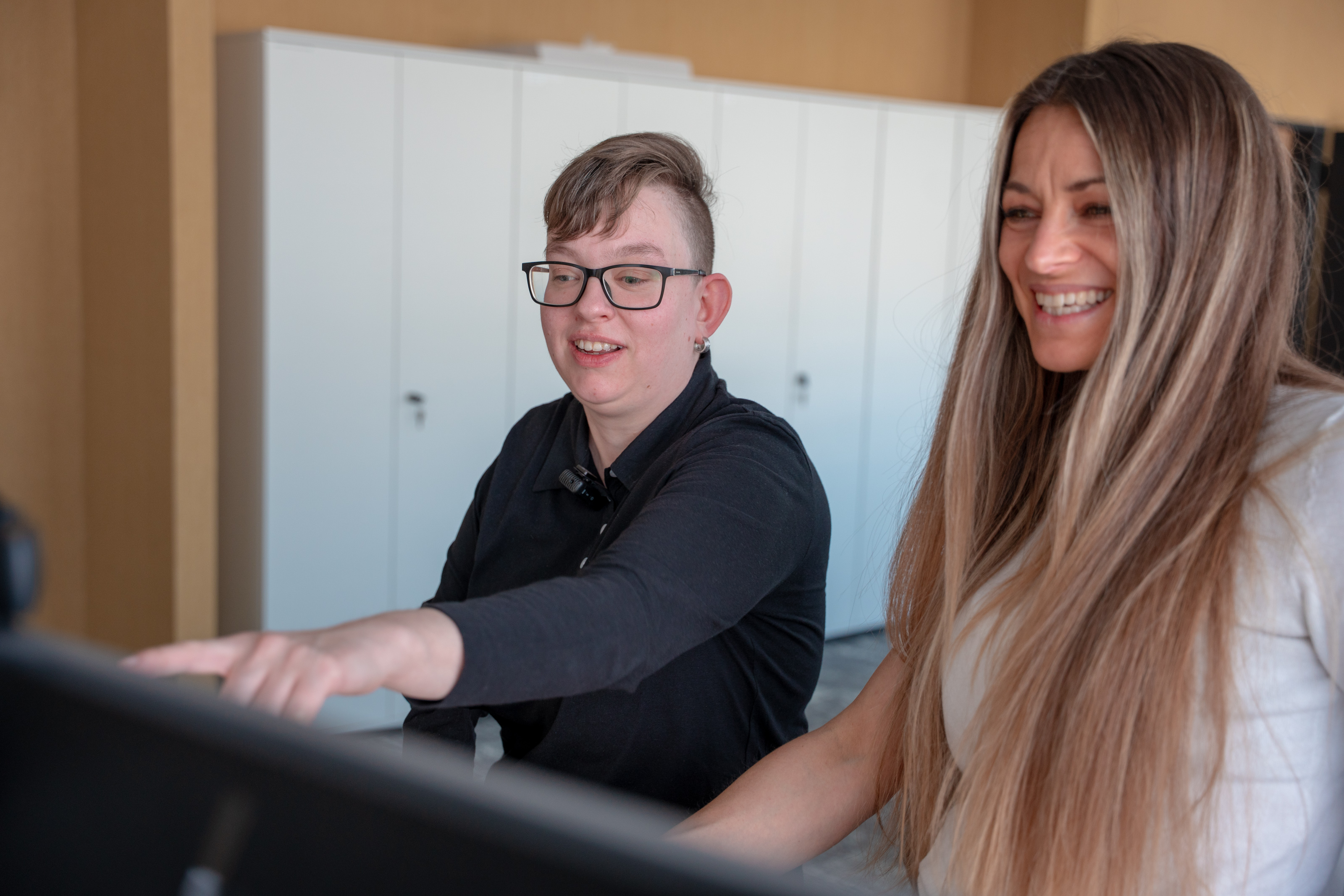 Karolin Kemter und Ellen Haunstein aus dem Veranstaltungsmanagement der enviaM-Gruppe