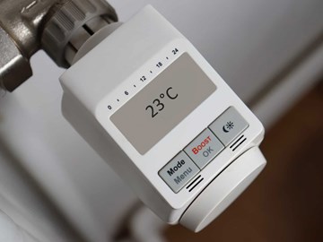 Thermostat mit Temperaturanzeige Thermostat mit Temperaturanzeige