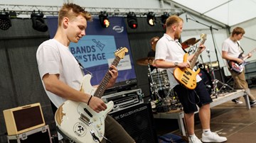 Die Band OKB aus Stollberg sichert sich den ersten Platz - Quelle Michael Setzpfandt Die Band OKB aus Stollberg sichert sich den ersten Platz - Quelle Michael Setzpfandt