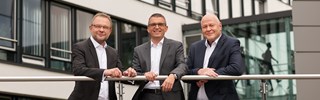 Vorstand: Dr. Andreas Auerbach, Dr. Stephan Lowis, Ralf Hiltenkamp Vorstand: Dr. Andreas Auerbach, Dr. Stephan Lowis, Ralf Hiltenkamp