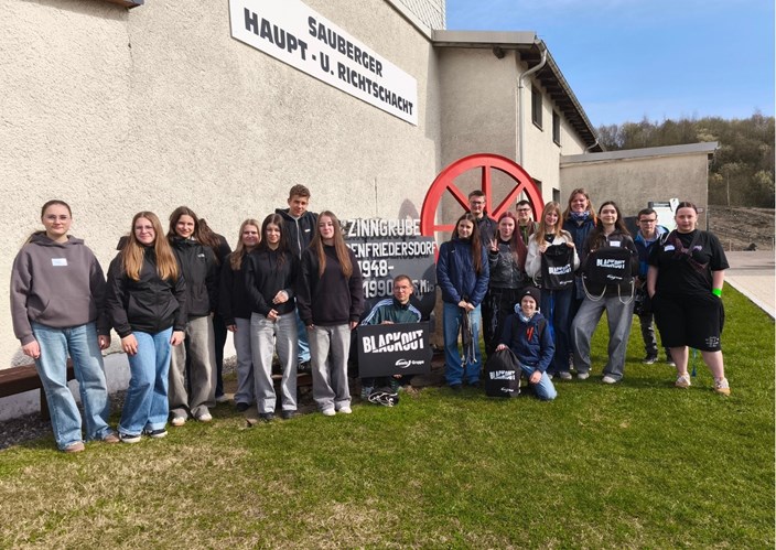 Die Klasse 8 der Diesterwegschule Burgstädt nimmt an den Blackout-Erlebnistagen von enviaM teil Die Klasse 8 der Diesterwegschule Burgstädt nimmt an den Blackout-Erlebnistagen von enviaM teil