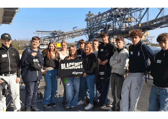 Die Klasse 9 der Korla Awgust Kocor Schule Wittichenau nimmt an den Blackout Erlebnistagen von enviaM teil