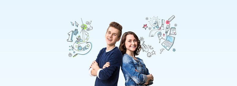 Auszubildende, ein Junge und ein Mädchen, lächeln vor einer Wand mit vielen Comic-Bildern Auszubildende, ein Junge und ein Mädchen, lächeln vor einer Wand mit vielen Comic-Bildern