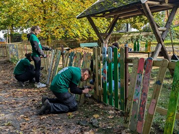 Mitarbeiter vor Ort Mitarbeiter vor Ort
