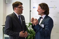 Tim Hartmann und Timo Leukefeld im Gespräch Tim Hartmann und Timo Leukefeld im Gespräch